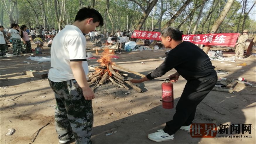 8b41bccaa3af3c857a41d1d23fa45bce.jpg