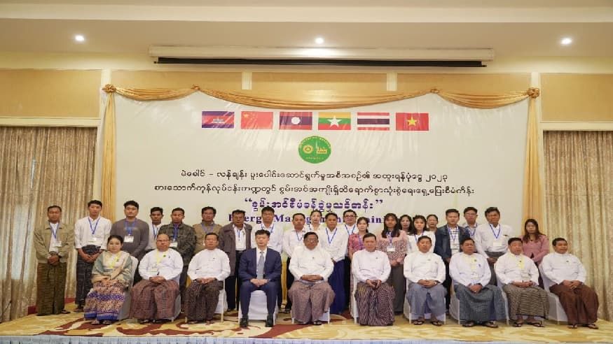 46394e5b3881182c4a7ae2677bba57b7.jpg 46394e5b3881182c4a7ae2677bba57b7.jpg